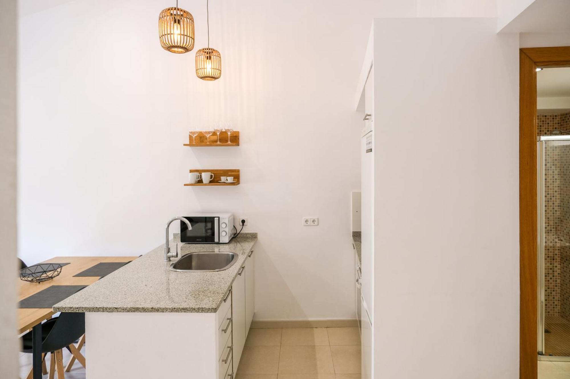Ca Leudald 3 Apartamento En Besalu Con Terraza Exterior photo